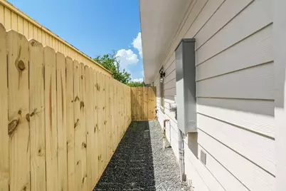 213 Foxshire Lane, Houston, TX 77047 - Photo 22