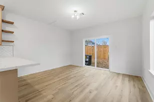 317 S 3rd St, La Porte, TX 77571 - Photo 6