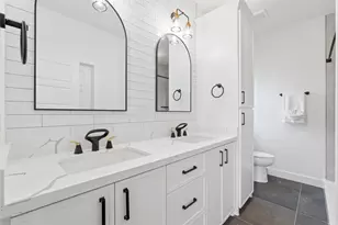 317 S 3rd St, La Porte, TX 77571 - Photo 8