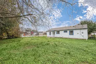 9302 Fairland Dr, Houston, TX 77051 - Photo 16