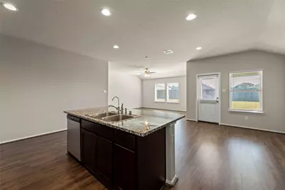 1827 Brady Shores Drive, Richmond, TX 77469 - Photo 10