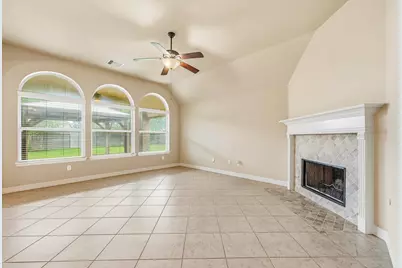 2411 Linden Bluff Court, Sugar Land, TX 77479 - Photo 10