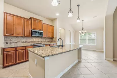 2411 Linden Bluff Court, Sugar Land, TX 77479 - Photo 18