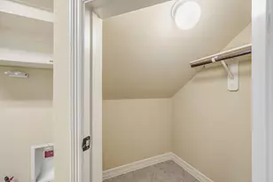 2411 Linden Bluff Ct, Sugar Land, TX 77479 - Photo 22