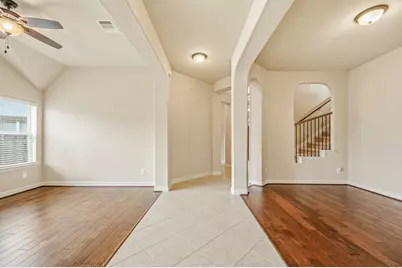 2411 Linden Bluff Court, Sugar Land, TX 77479 - Photo 8
