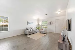 12943 Palm Leaf Ct, Houston, TX 77044 - Photo 4