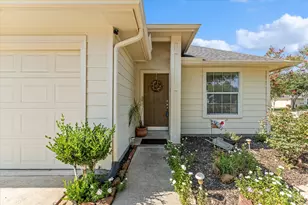 12943 Palm Leaf Ct, Houston, TX 77044 - Photo 2