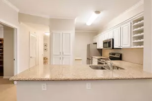 2100 Welch St, Houston, TX 77019 - Photo 6