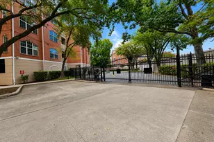 2100 Welch St, Houston, TX 77019 - Photo 32