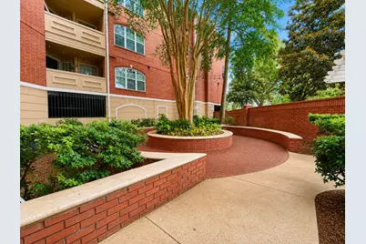 2100 Welch Street #C202, Houston, TX 77019 - Photo 2