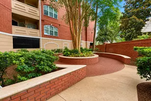 2100 Welch St, Houston, TX 77019 - Photo 2