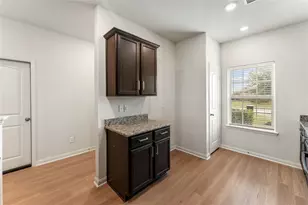 9702 Opal Gates Dr, Rosharon, TX 77583 - Photo 6