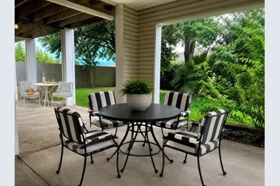 422 Bay Colony Drive, La Porte, TX 77571 - Photo 12
