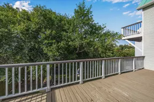 422 Bay Colony Dr, La Porte, TX 77571 - Photo 10