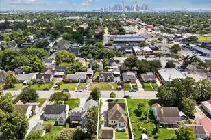 809 Gale St, Houston, TX 77009 - Photo 16
