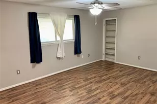 9914 El Chaco St, Baytown, TX 77521 - Photo 10