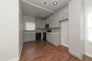 9305 Kentshire Dr, Houston, TX 77078 - Photo 18