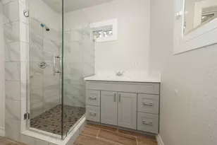 9305 Kentshire Dr, Houston, TX 77078 - Photo 24