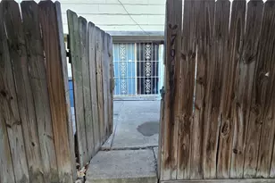 7913 Grove Ridge Dr, Houston, TX 77061 - Photo 26