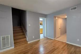 7913 Grove Ridge Dr, Houston, TX 77061 - Photo 8