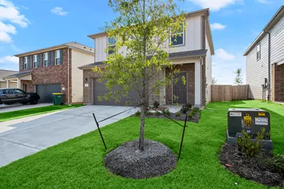 688 Amesbury, Montgomery, TX 77316 - Photo 4