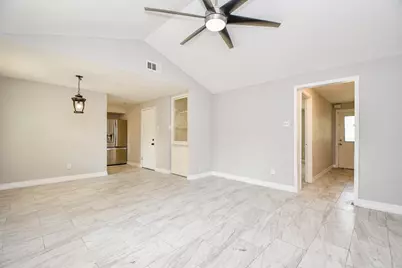 5811 Greencraig Drive, Houston, TX 77035 - Photo 6