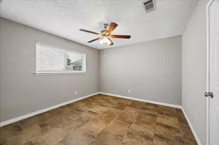 810 Halewood Dr, Houston, TX 77062 - Photo 22