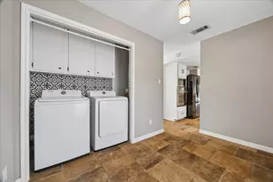 810 Halewood Dr, Houston, TX 77062 - Photo 20