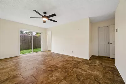 810 Halewood Drive, Houston, TX 77062 - Photo 16