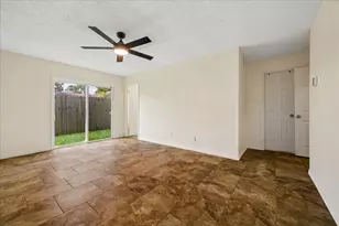 810 Halewood Dr, Houston, TX 77062 - Photo 16