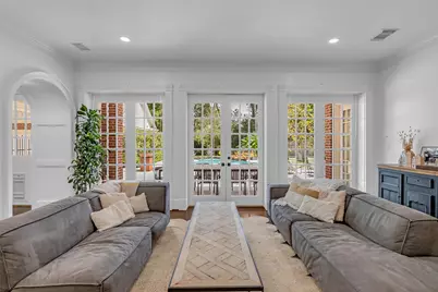 23 E Shady Lane #A, Houston, TX 77063 - Photo 10