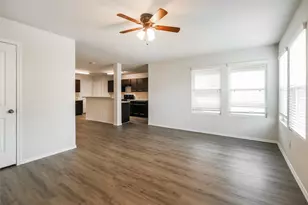 436 Upper Creek Dr, Willis, TX 77378 - Photo 4
