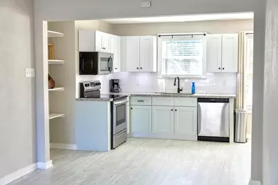 2005 Magnolia Drive, La Marque, TX 77568 - Photo 6