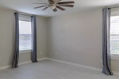 2005 Magnolia Drive, La Marque, TX 77568 - Photo 10