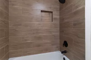 16310 Forest Way Dr, Houston, TX 77090 - Photo 16