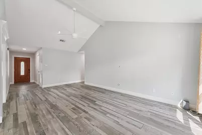 16906 Rolling Acres Drive, Houston, TX 77396 - Photo 8