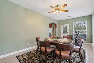 182 N Hazelcrest Circle, The Woodlands, TX 77382 - Photo 10