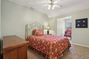 182 N Hazelcrest Circle, The Woodlands, TX 77382 - Photo 28