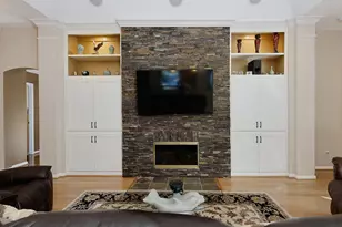 2 Taper Glow Pl, The Woodlands, TX 77381 - Photo 8