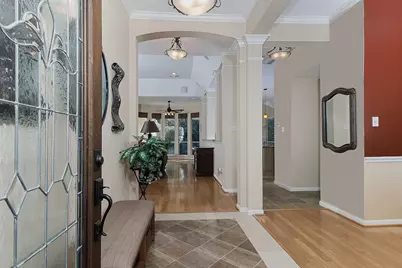 2 Taper Glow Place, The Woodlands, TX 77381 - Photo 4