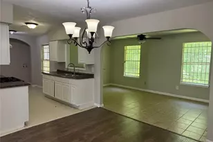 5535 Elmlawn Dr, Houston, TX 77033 - Photo 2