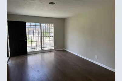 5535 Elmlawn Drive, Houston, TX 77033 - Photo 14