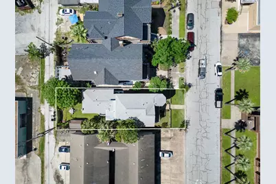 1911 Sealy Street, Galveston, TX 77550 - Photo 40