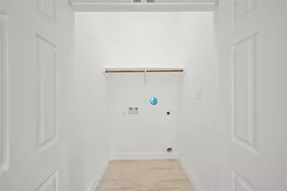 8447 Jutland Road, Houston, TX 77033 - Photo 16