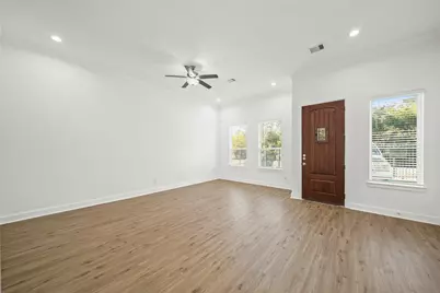 8447 Jutland Road, Houston, TX 77033 - Photo 6