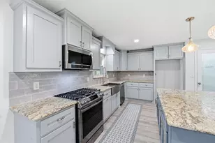 715 Timber Cove Dr, Seabrook, TX 77586 - Photo 8