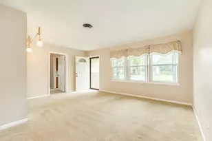 311 Carnation St, Lake Jackson, TX 77566 - Photo 12