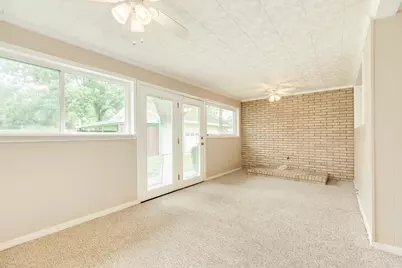 311 Carnation Street, Lake Jackson, TX 77566 - Photo 18
