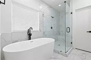 2210 Berry St, Houston, TX 77004 - Photo 26