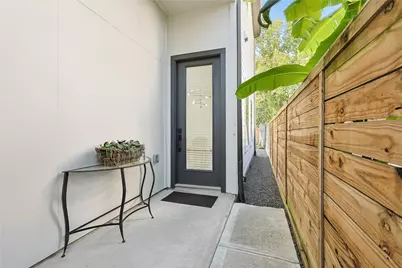 2210 Berry Street, Houston, TX 77004 - Photo 2